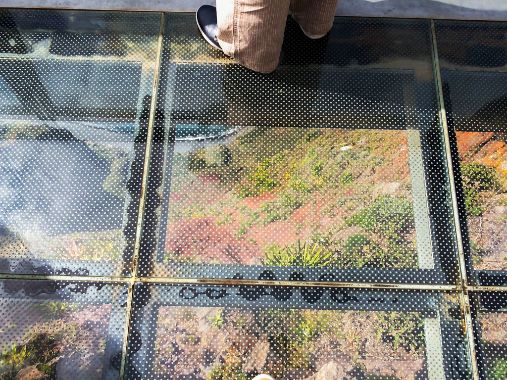 See-through floor