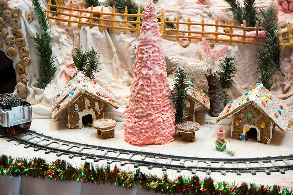 Little gingerbread houses