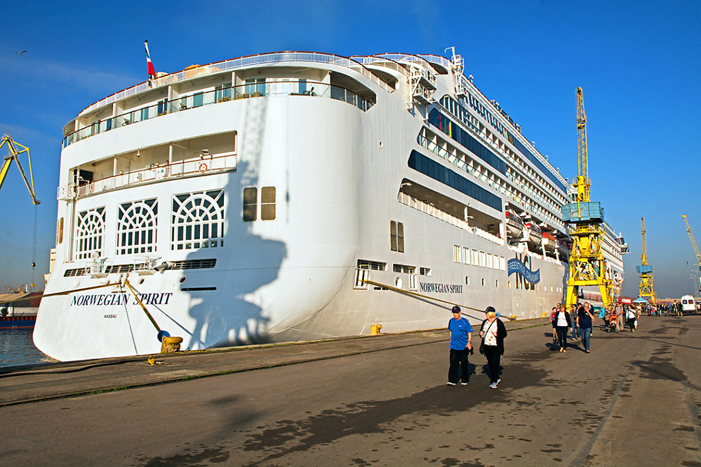 Looking back at the ship!