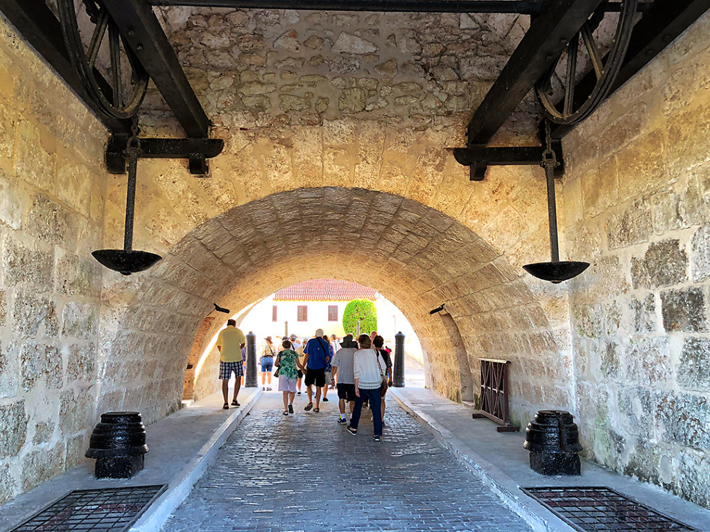 Drawbridge machinery