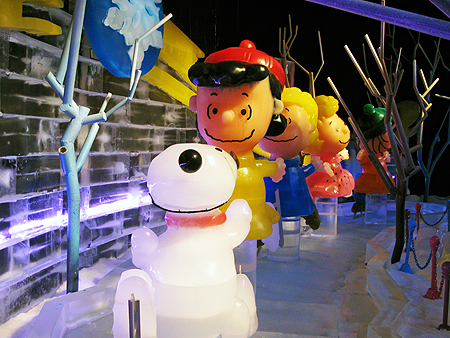 ICE! Gaylord Texan Charlie Brown Christmas sager.org