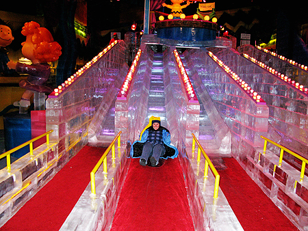 ICE! Gaylord Texan Charlie Brown Christmas sager.org