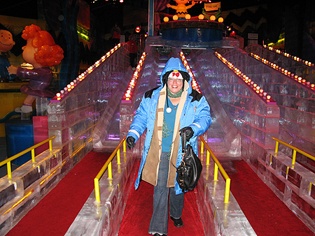 ICE! Gaylord Texan Charlie Brown Christmas sager.org