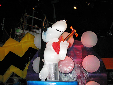 ICE! Gaylord Texan Charlie Brown Christmas sager.org