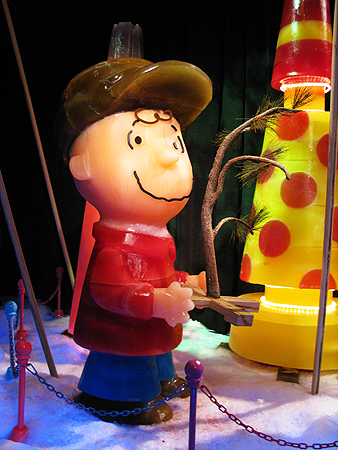 ICE! Gaylord Texan Charlie Brown Christmas sager.org