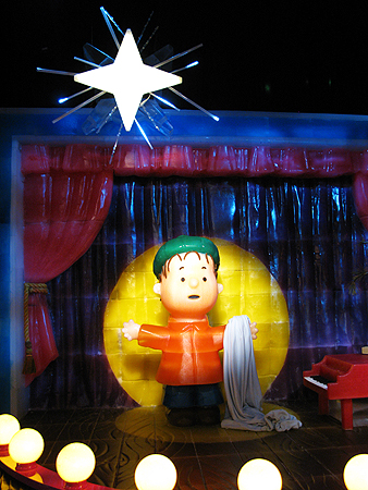ICE! Gaylord Texan Charlie Brown Christmas sager.org