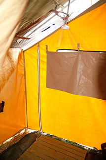 Serengetti tent shower