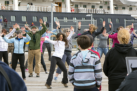 cruise flash mob