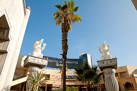 Hollywood Boulevard mall