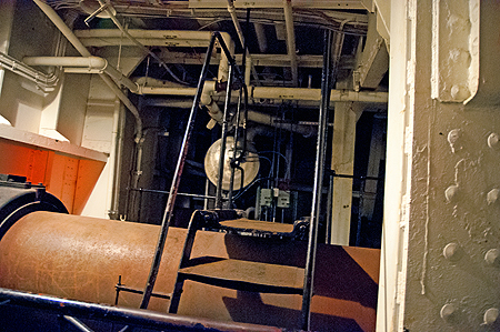 Queen Mary Ghost Tour Engine room