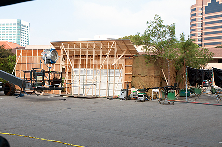 Suburgatory garage set