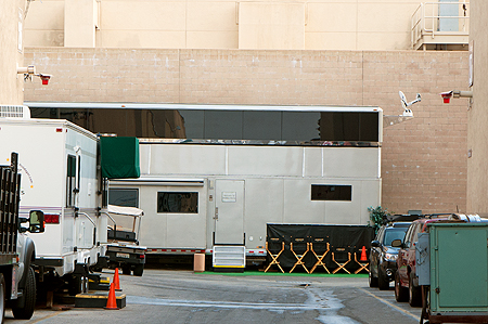 Ashton Kutcher trailer Two and a Half Men