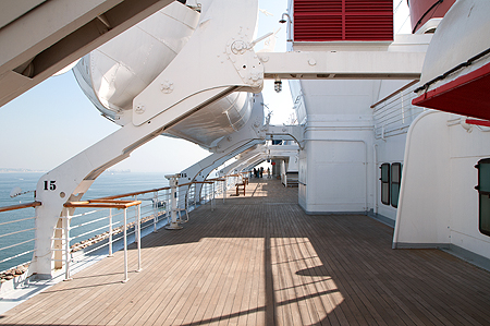 Queen Mary walking tour