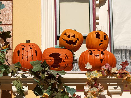 Disneyland Halloween pumpkins