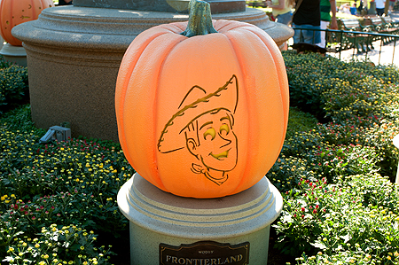 Disneyland Halloween Woody pumpkin