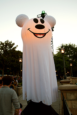 Mickey Mouse Ghost Halloween