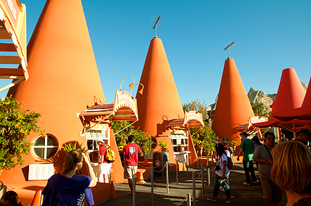 Cars Land Cozy Cone Motel 