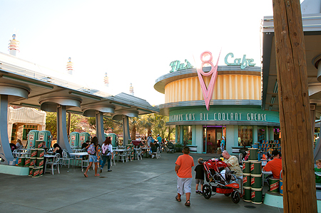 Cars Land Flos V8 Cafe