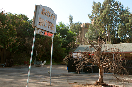 Bates Motel Vacancy Universal Tour