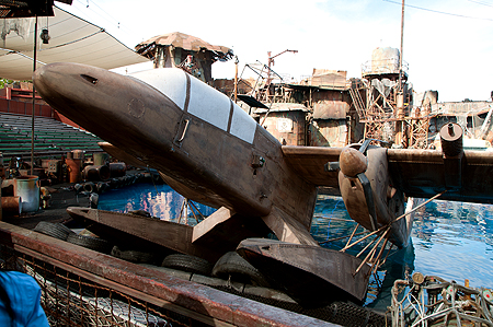 Waterworld stunt show airplane Universal studios