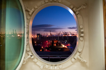 Queen Mary Stateroom Port hole