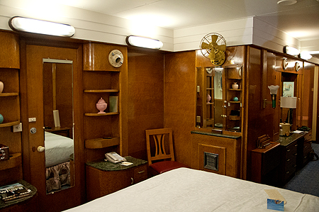 Queen Mary first class stateroom