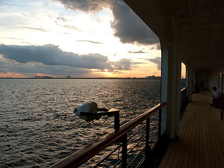 Cruise sunset Noordam Holland America