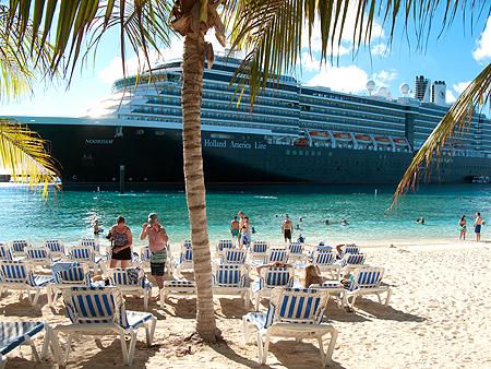 Grand Turk beach Holland Americs Noordam