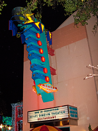 Sci-Fi Dine In Theater