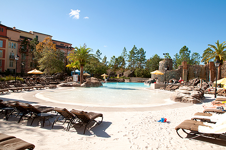 POrtofino Bay Hotel Pool